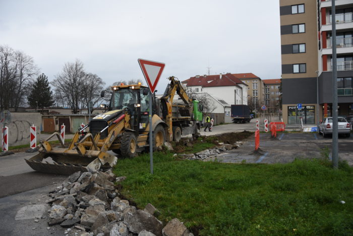 chodník pri Družbe