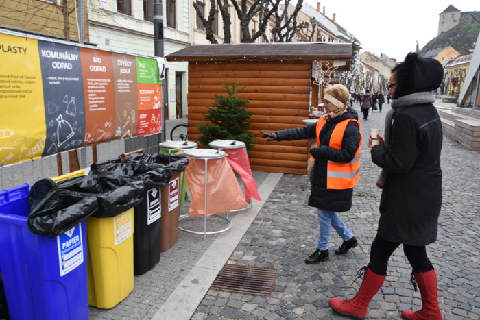 triedenie na trhoch