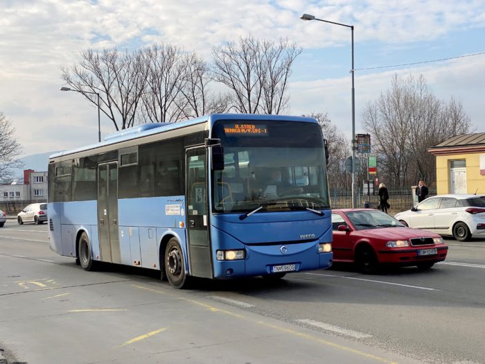 modrý autobus