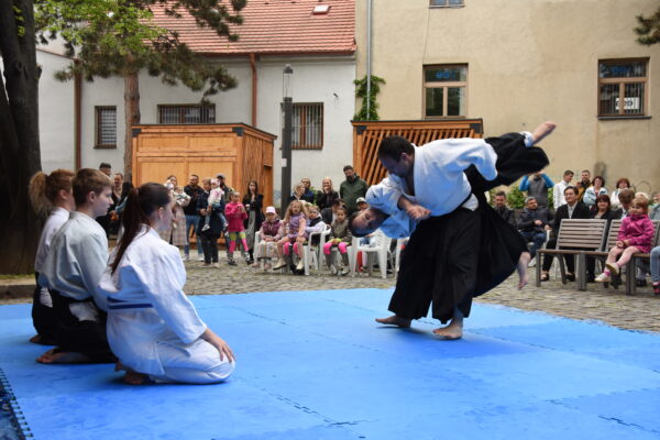 vystúpenie Aikido na oceňovaníšportovcov roka 2022