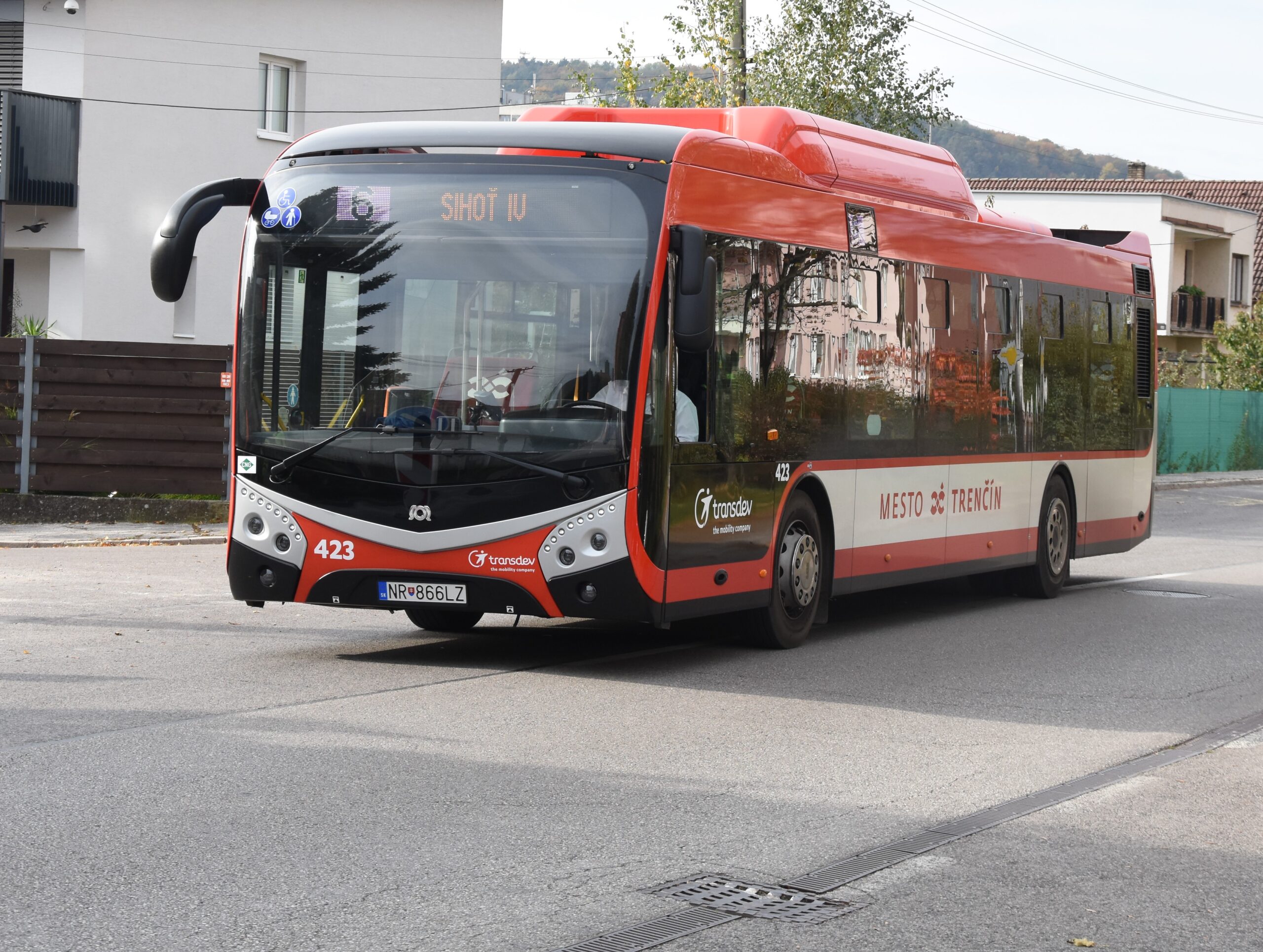 foto autobus mhd Trenčín